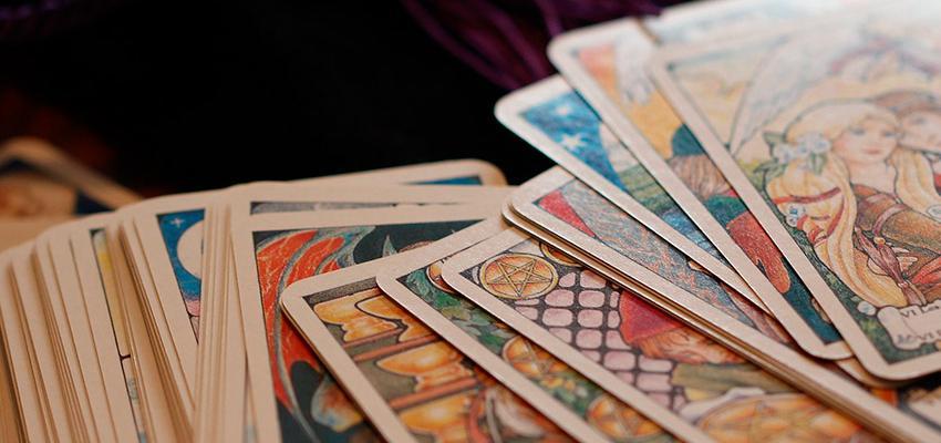 Oracle de Belline : interpréter les cartes gouvernées par le Soleil